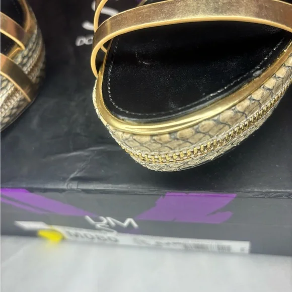 Donald J. Pliner Gold and Black Heels - Picture 5 of 15